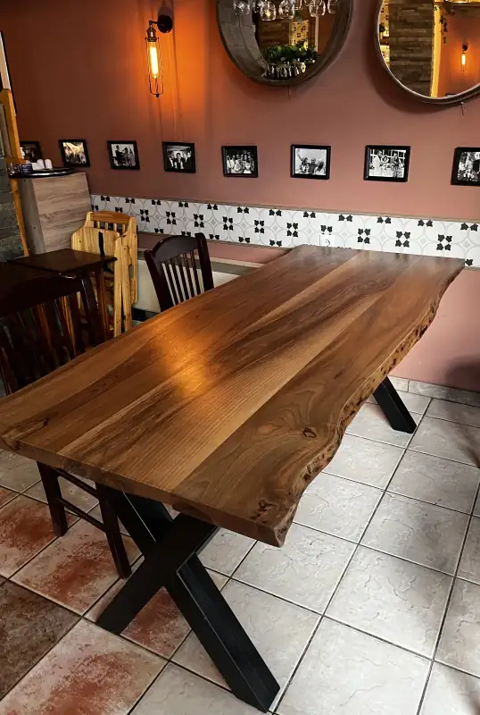 Solid wood dinning tables