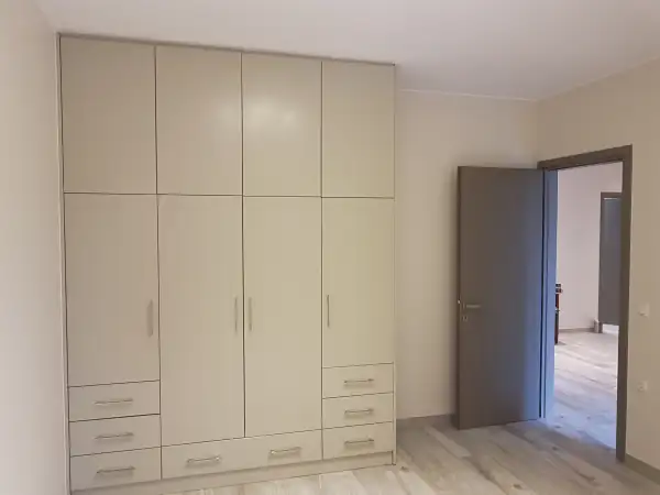  Mdf wardrobe in Lacquer paint
